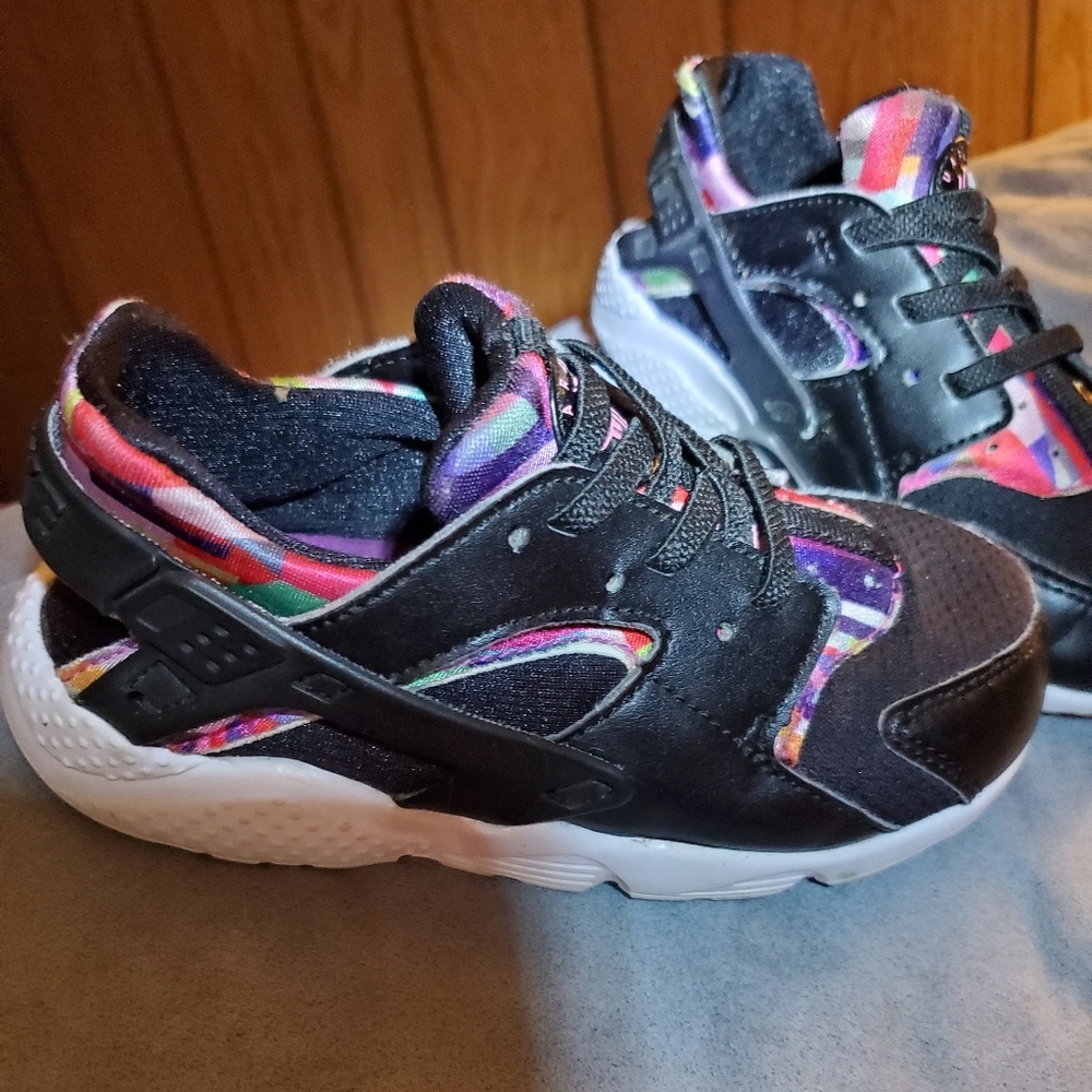 EUC Toddler girls Nike Hirache 10C